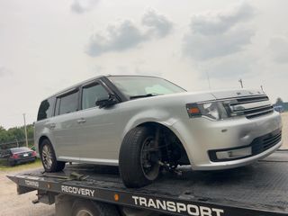 2013 Ford Flex SEL - Exterior Front Right Corner Image